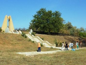 Территорию мемориального комплекса «Вотан» привели в порядок фото