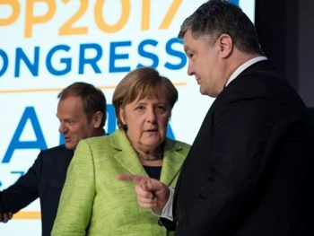 Порошенко и Меркель поговорили по телефону: о чем шла речь фото