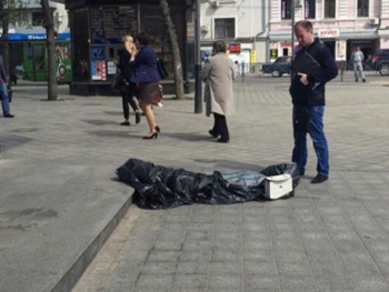 На станции метро в Киеве обнаружен труп мужчины фото