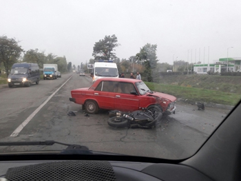 В Константиновке легковушка протаранила мотоцикл  фото