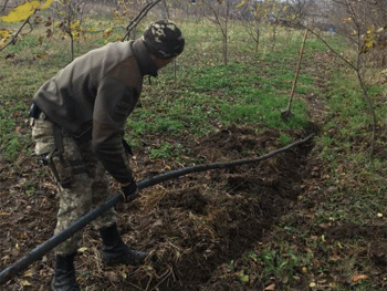 Из Молдовы в Украину протянули нелегальный спиртопровод фото