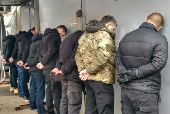 Стрельба и взрывы в Николаеве: неизвестные хотели захватить рынок «Колос» (Фото) фото