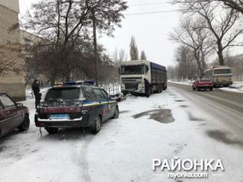 В Запорожской области водитель фуры потерял сознание за рулём  фото