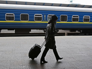 В Украине подорожают билеты на поезда фото