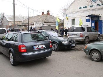 Рейды по выявлению авто с еврономерами до Мелитополя пока не дошли фото