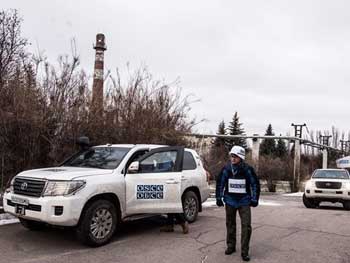 Патруль ОБСЕ попал под прицел на Донбассе фото