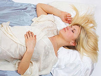 От позы, в которой вы спите, зависит ваше здоровье фото