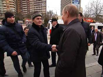 Не нужен ты нам! В Дагестане школьники освистали Путина на митинге: опубликовано видео фото