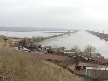 В Запорожском районе водолазы нашли тело одного из пропавших рыбаков фото