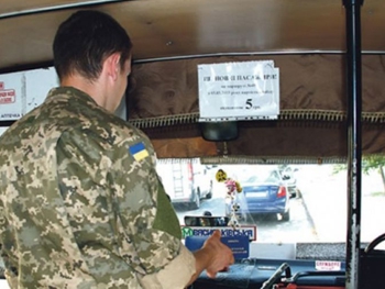 В Запорожье водители одного из автобусных маршрутов объявили бойкот военнослужащим фото