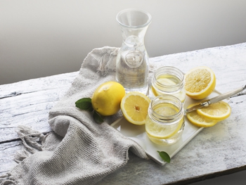 Правда или миф: можно ли пить воду с лимоном натощак? фото