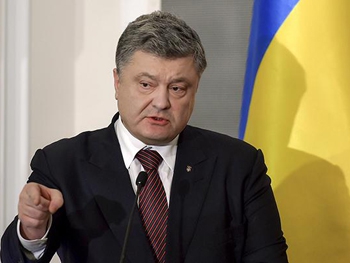 Порошенко собирает глав фракций для обсуждения единой украинской православной церкви фото