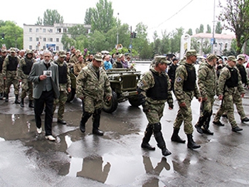 Самообороновцы сообщили о готовящихся на 9 Мая провокациях фото