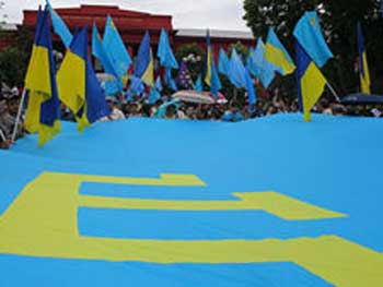 В Украине сегодня чтят память жертв депортации крымских татар фото