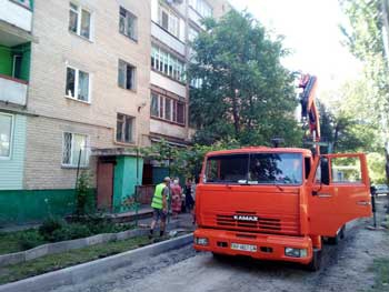 Во дворе на Новом Мелитополе начат ремонт на миллион  фото