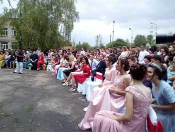 В Приазовском районе прошли выпускные вечера фото