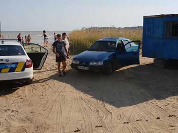 В Примпосаде к шлагбауму сомнительной законности вызывали полицию  фото