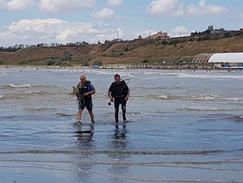 В Бердянске утонули дедушка с внуком - ребенка ищут водолазы фото