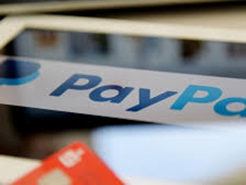 PayPal написал умершей, что своей смертью она нарушила правила и должна им денег фото