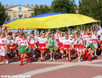 В Мелитополе отметили День флага и День независимости (добавлено фото, видео) фото