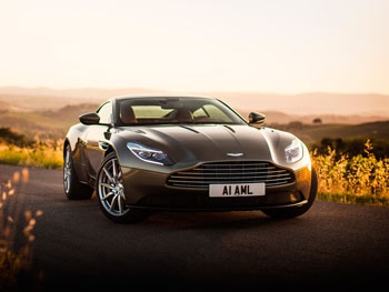 Житель Запорожья обзавелся новым автомобилем Aston Martin за четверть миллиона долларов фото