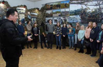 Мелитопольцам показали личные вещи погибших бойцов (ДОБАВЛЕНО ФОТО. ВИДЕО) фото