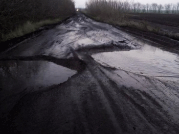 Водители показали «красоту» дороги Запорожье-Бердянск  фото