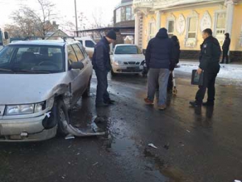 На спуске в центре Мелитополя случилось ДТП фото