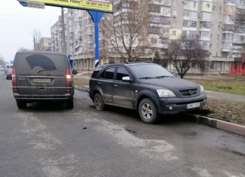 В Мелитополе столкнулось два автомобиля  фото