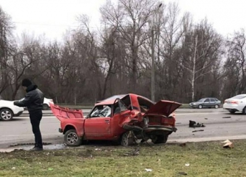 ДТП на Набережной: пострадали водитель и пассажир двух авто  фото