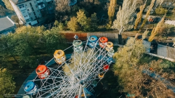 Слабонервным не смотреть! В Мелитополе руфер покоряет мелитопольские высотки  фото