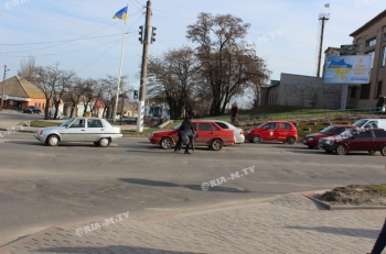 В Мелитополе участники транспортного движения устроили на дороге «побоище» фото