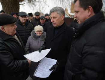 Достойно внимания: Юрий Бойко: Повышая тарифы, власть за счет людей оправдывает собственные промахи фото