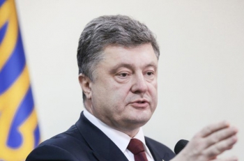 Порошенко заявил о кибератаках на ЦИК с российской стороны фото