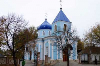 В Мелитополе полиция будет расследовать, кому принадлежит собор фото