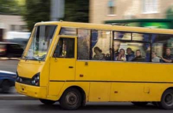 Запорожцам угрожают ножом в маршрутках фото