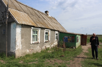 На грани выживания - семья живет впроголодь, лишившись пособия от государства фото