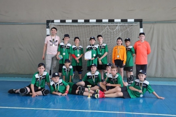 Мелитопольские гандболисты - серебряные призеры школьной лиги  фото