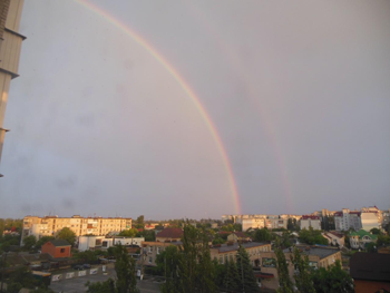 Жители курорта любовались двойной радугой  фото