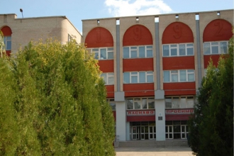 Мелитопольской школе дают денег на ремонт спортзала фото