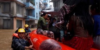 В Южной Азии из-за проливных дождей погибло как минимум 49 человек фото