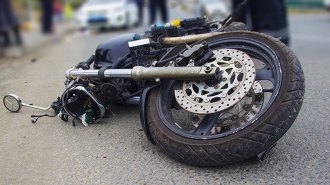В Запорожье автоледи сбила мотоциклиста фото