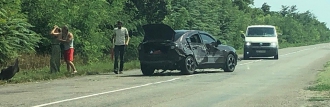 По дороге в Кирилловку столкнулись иномарка и микроавтобус фото