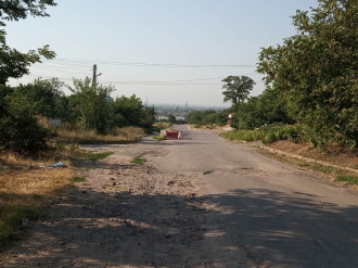 На дороге в Мелитополе опасная дыра  фото