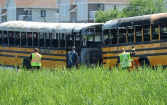 В Канаде два автобуса с детьми попали в аварию: пострадало 70 человек фото