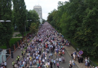 Полиция ожидает в Киеве более 20 000 участников Крестного хода фото