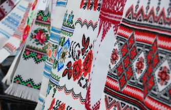«Укрзализныця» покупает рушныки и вышиванки по 4 тысячи за штуку фото