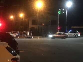 В Мелитополе столкнулись легковушка и мотоцикл  фото