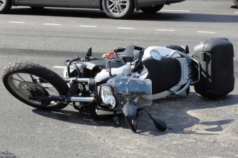 В Мелитополе «Ланос» врезался в мотоцикл фото