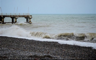 Синоптики предупредили о шторме на Черном и Азовском морях фото